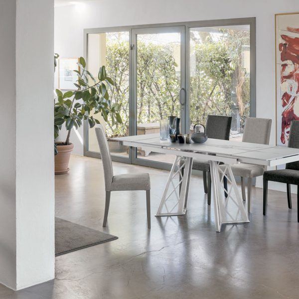 Biblos Table