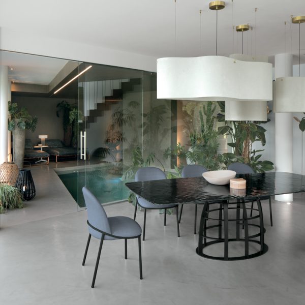 Table Cosmos 160