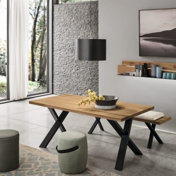 Club Table